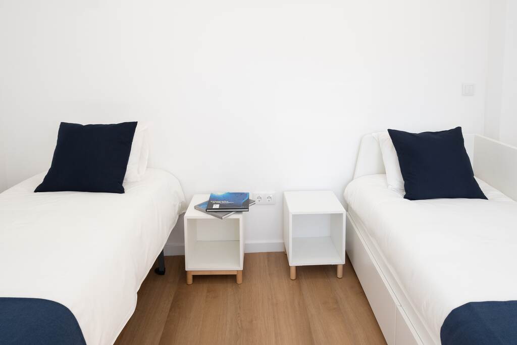 Deluxe c/ Estacionamento - foto